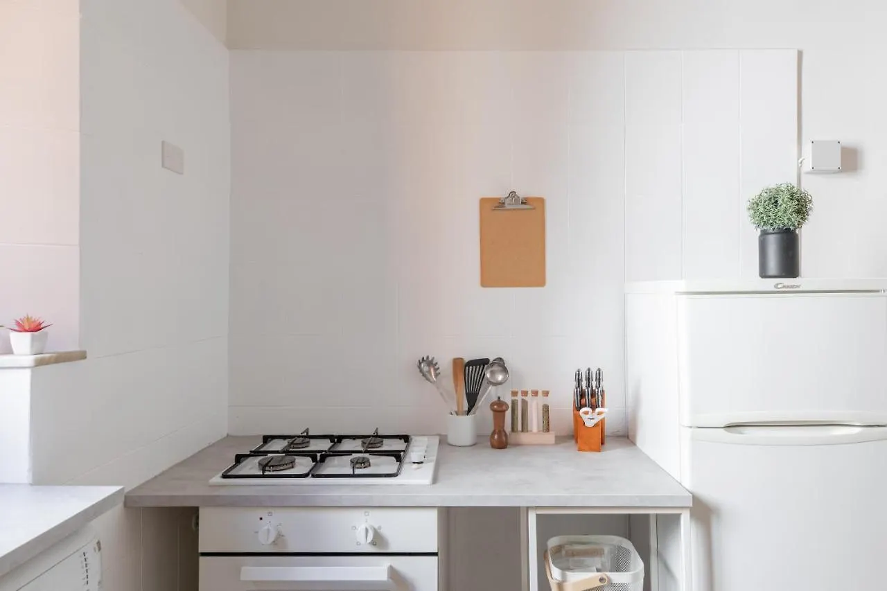 Iflat Colosseo Modern Apartment Rudiano
